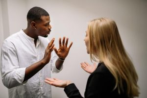 La negoziazione assistita nelle controversie familiari – vantaggi e procedure